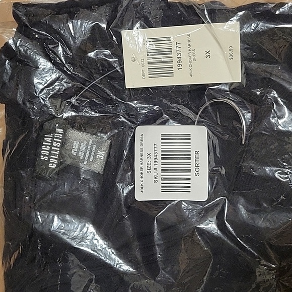 Hot Topic Social Collision O-Ring dress Size 3X - Picture 4 of 4